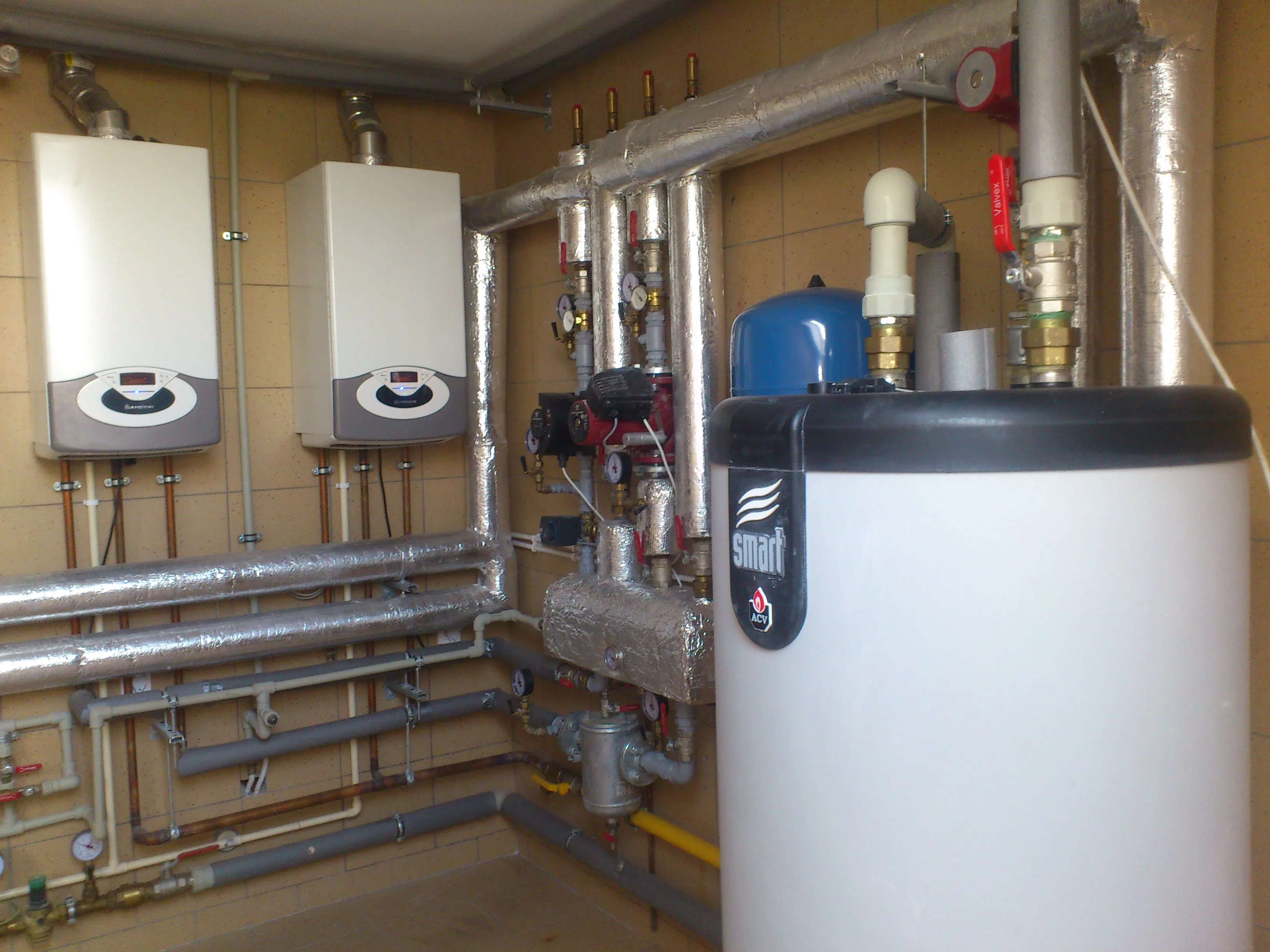 Zespół INSTEC podczas pracy przy instalacji